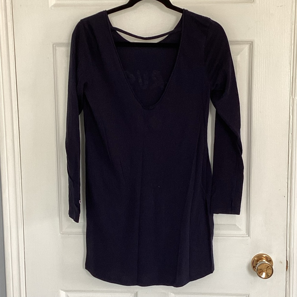 4 /💲20 🤑 Victoria's Secret long lounge top - Picture 5 of 7